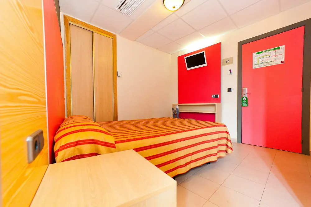 The Red Hotel By Ibiza Feeling - Adults Only サンアントニオアバド